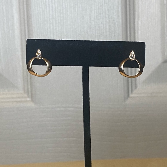 OMEGA Dewdrop 18K Yellow Gold Diamond Earrings - Picture 3 of 12